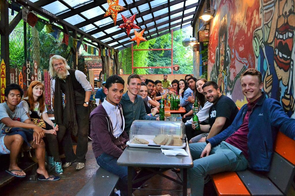 Hostel Elf Прага Екстериор снимка