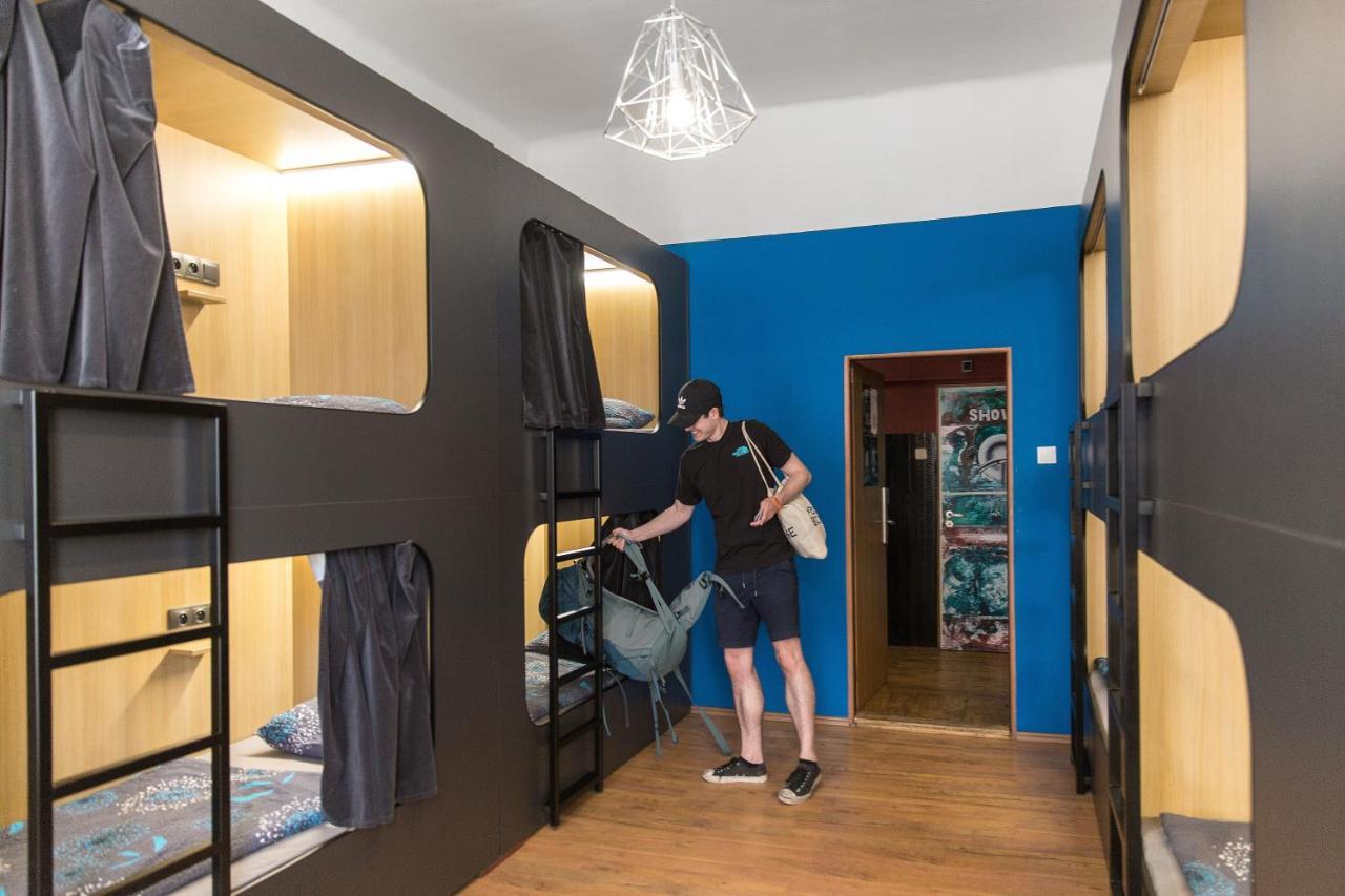 Hostel Elf Прага Екстериор снимка