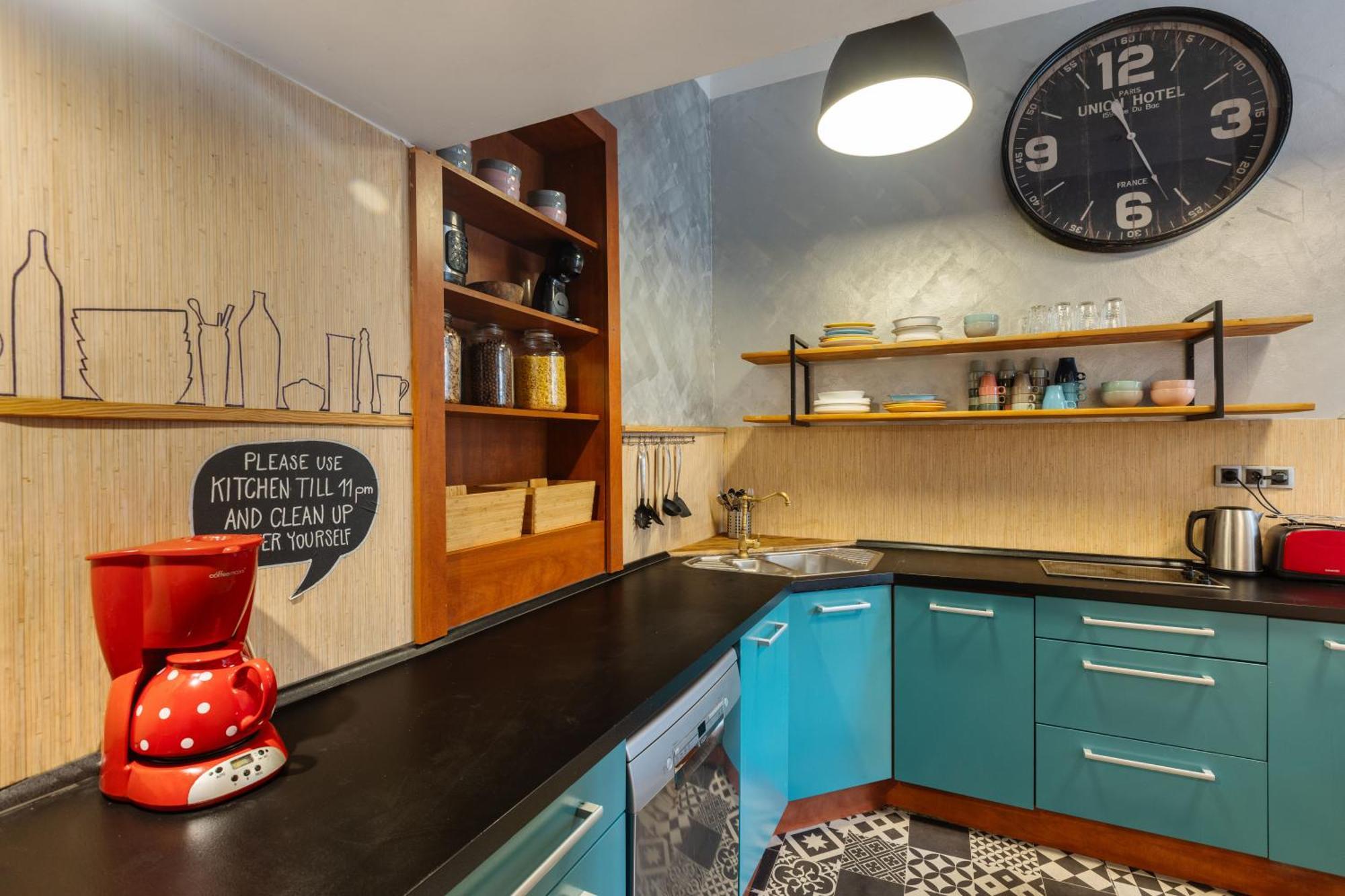 Hostel Elf Прага Екстериор снимка